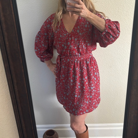 Evereve Allison Joy Medium Red Floral Berklee Wrap Dress 3/4 Puff Sleeve - Picture 1 of 13
